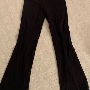 LULULEMON CLASSIC YOGA PANTS